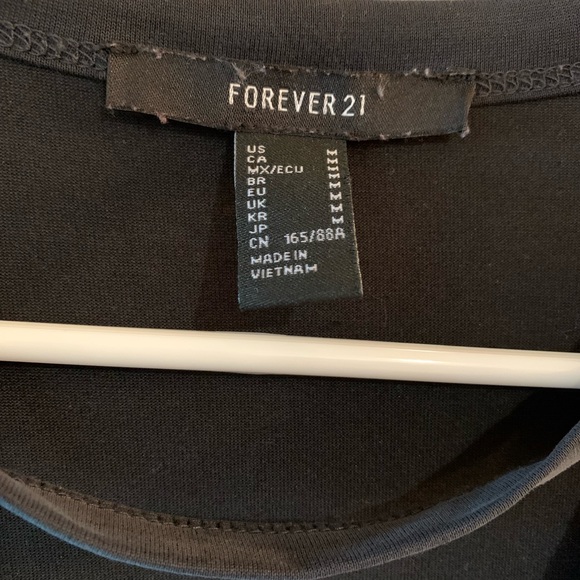 Forever 21 Cut Out Top - Picture 3 of 3